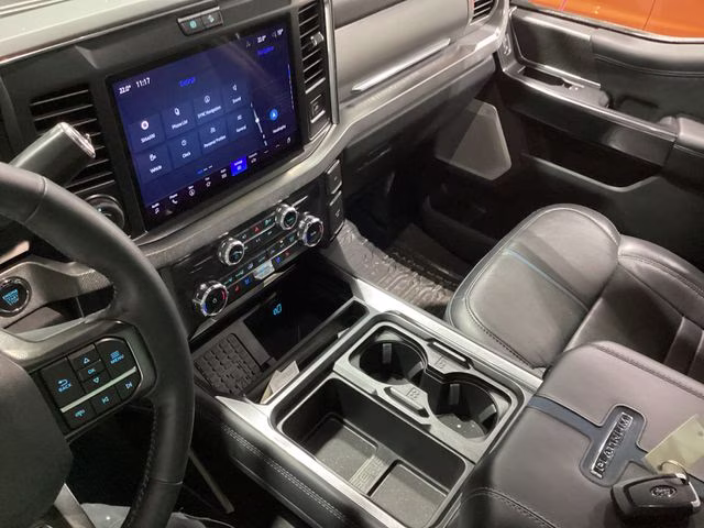 2025 Glacier Gray Met Tri-Coat Ford Super Duty F-250 SRW Platinum 4X4 Truck