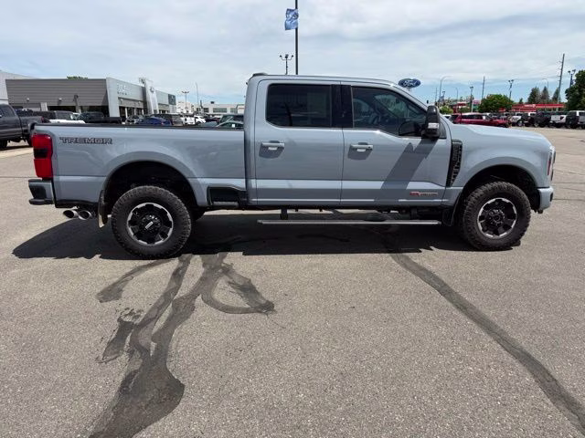 2025 Glacier Gray Met Tri-Coat Ford Super Duty F-250 SRW Platinum 4X4 Truck