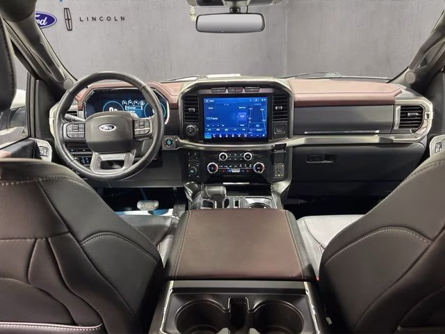 2023 Star White Metallic Tri-Coat Ford F-150 Lariat 4X4 Truck