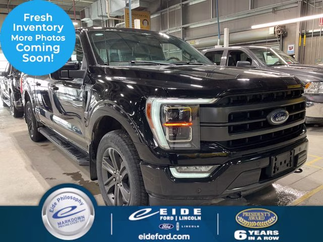 2023 Agate Black Metallic Ford F-150 Lariat 4X4 Truck