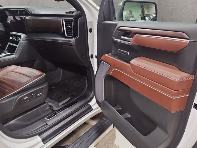 2023 White Frost Tricoat GMC Sierra 1500 Denali Ultimate 4X4 Truck