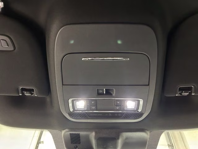 2023 Star White Metallic Tri-Coat Ford F-150 Lariat 4X4 Truck
