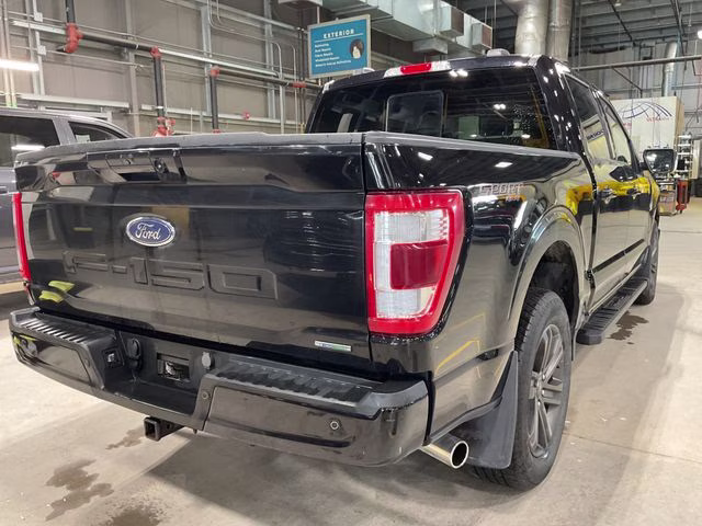 2023 Agate Black Metallic Ford F-150 Lariat 4X4 Truck