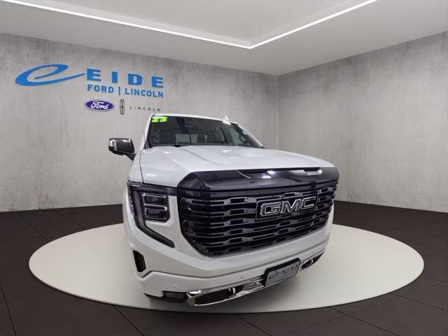 2023 White Frost Tricoat GMC Sierra 1500 Denali Ultimate 4X4 Truck