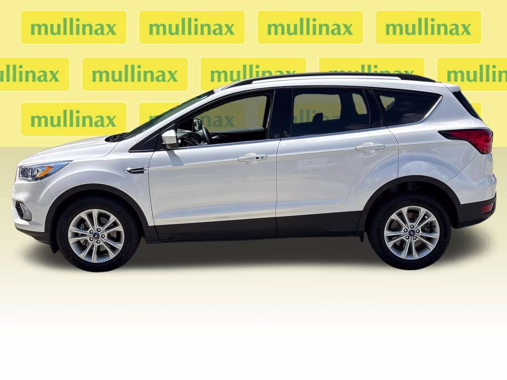 2019 White Platinum Clearcoat Metallic Ford Escape SEL FWD SUV