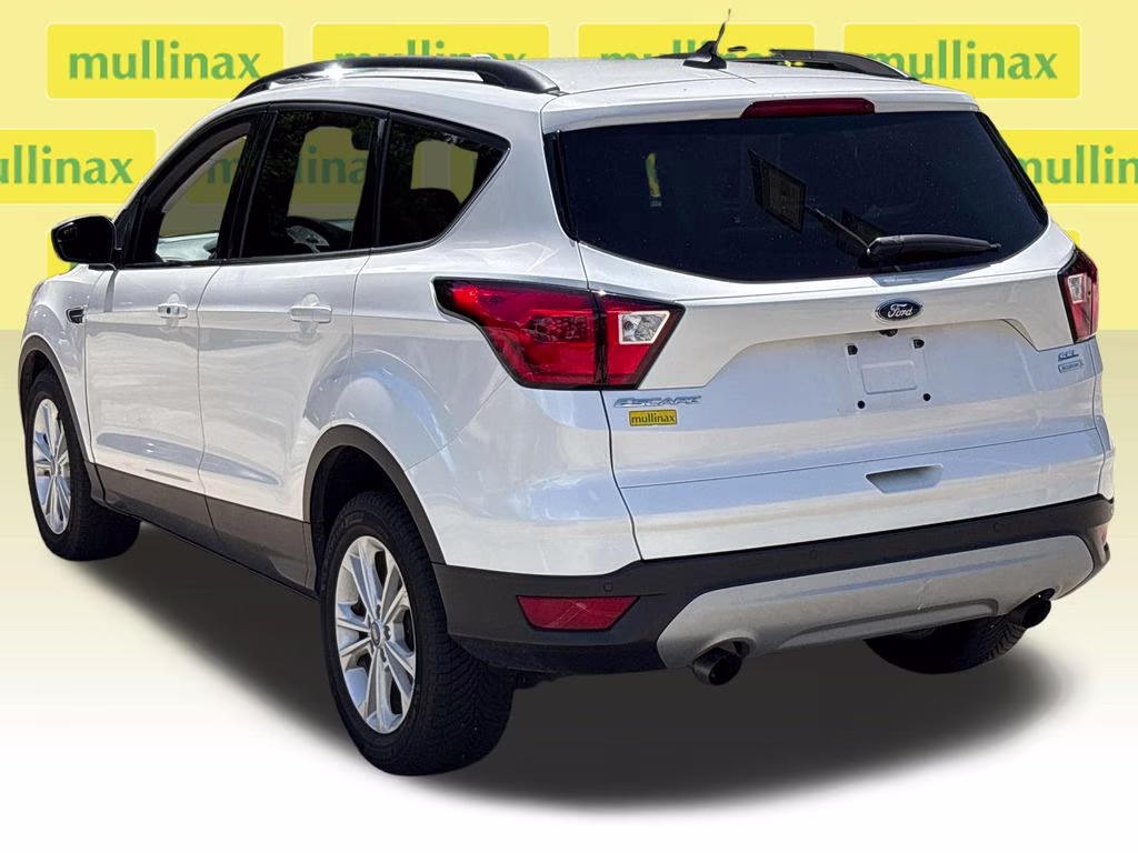 2019 White Platinum Clearcoat Metallic Ford Escape SEL FWD SUV
