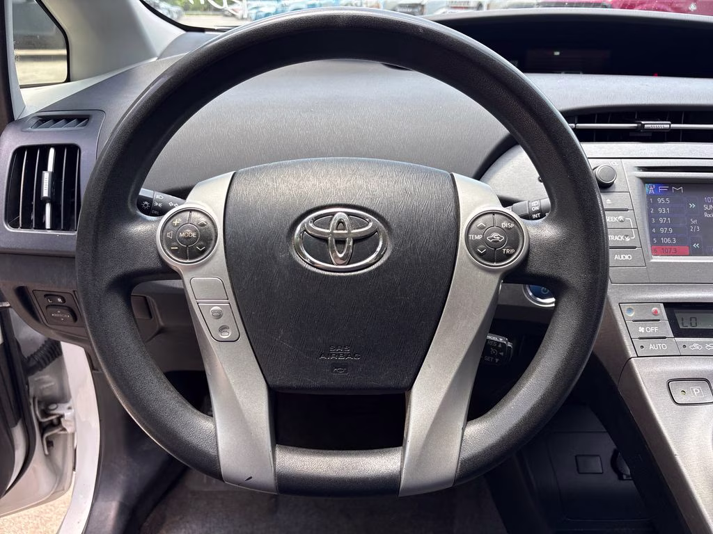2014 Blizzard Pearl Toyota Prius Two FWD Hatchback