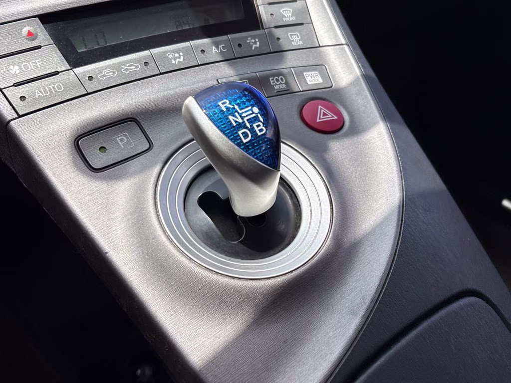2014 Blizzard Pearl Toyota Prius Two FWD Hatchback