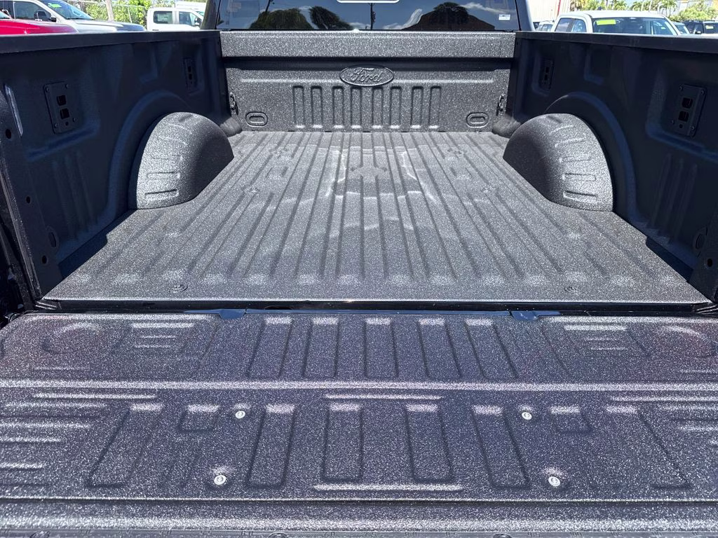 2026 Agate Black Metallic Ford Super Duty F-250 SRW Lariat 4X4 Truck