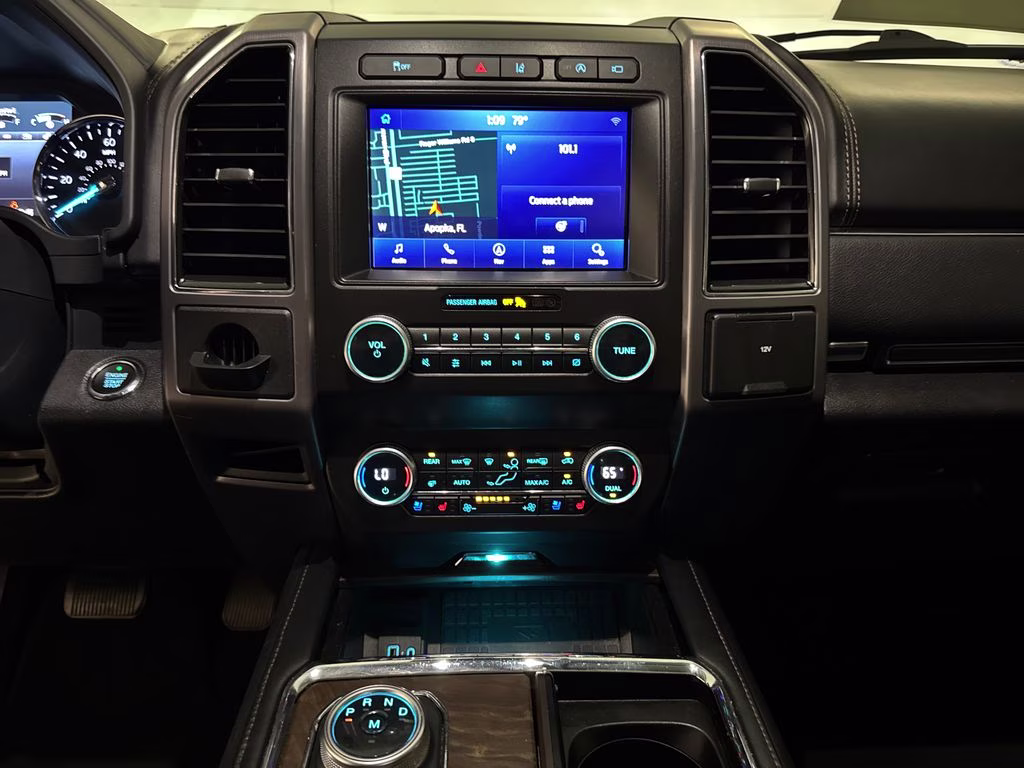 2021 Agate Black Metallic Ford Expedition Max Platinum RWD SUV