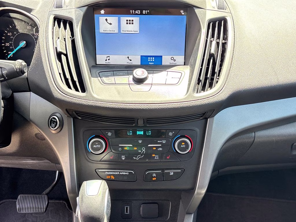2019 White Platinum Clearcoat Metallic Ford Escape SEL FWD SUV