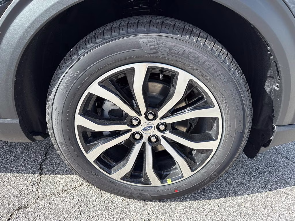 2026 Agate Black Metallic Ford Explorer ST-Line RWD SUV