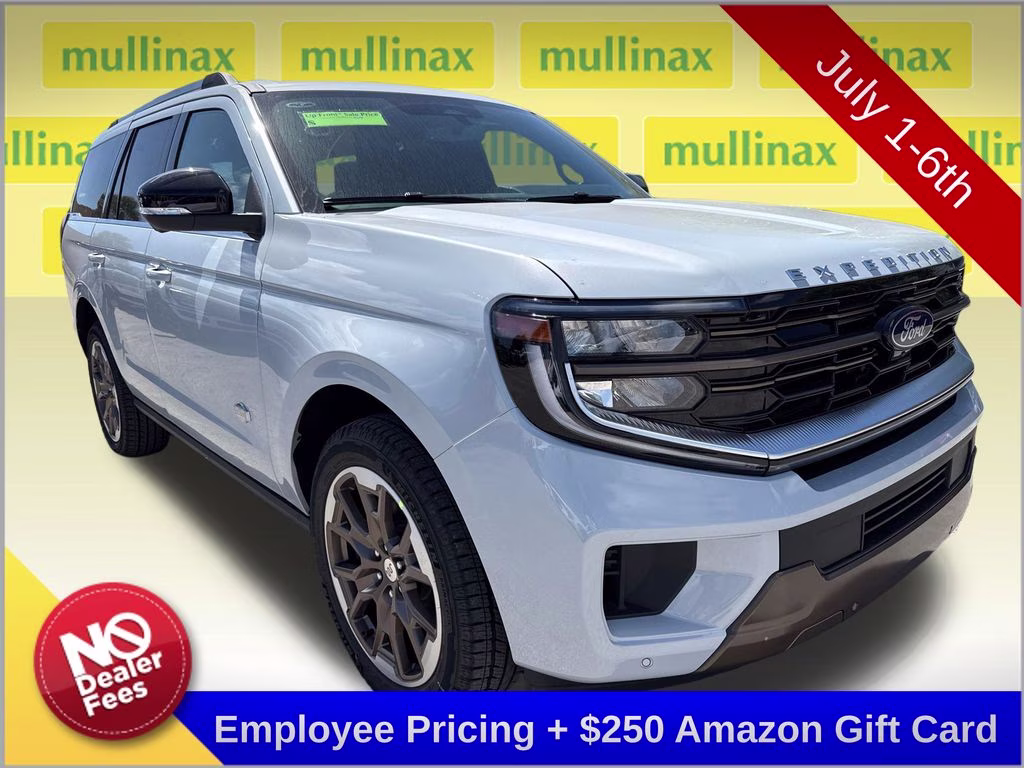 2026 Space Silver Metallic Ford Expedition King Ranch 4X4 SUV