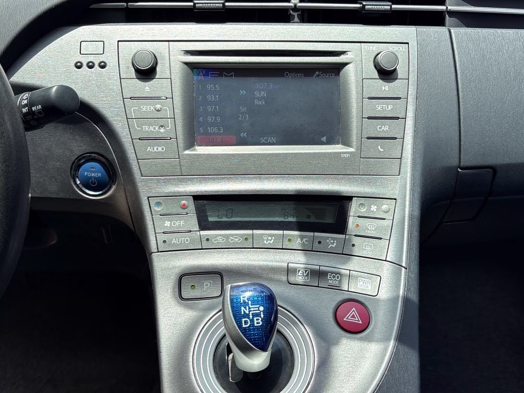 2014 Blizzard Pearl Toyota Prius Two FWD Hatchback