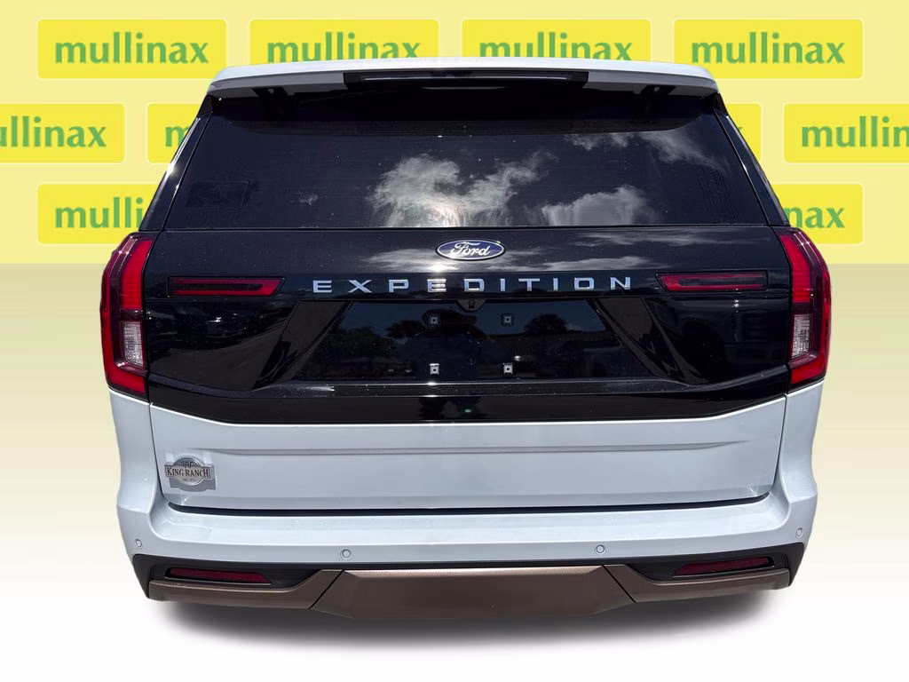 2026 Space Silver Metallic Ford Expedition King Ranch 4X4 SUV