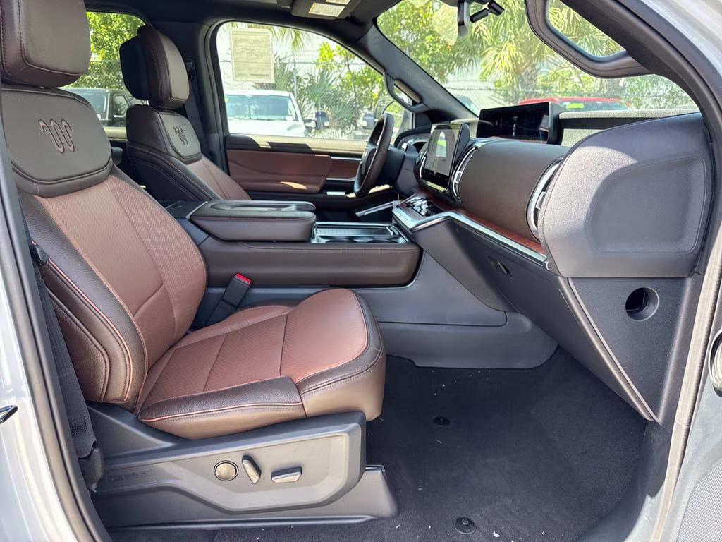 2026 Space Silver Metallic Ford Expedition King Ranch 4X4 SUV