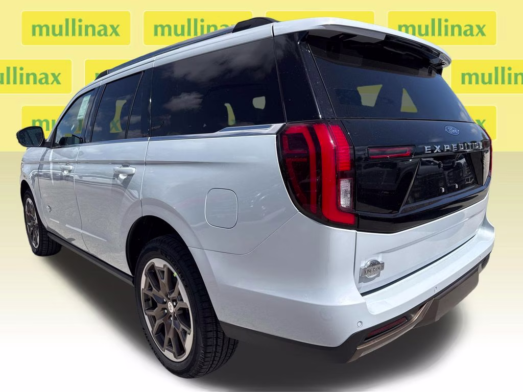 2026 Space Silver Metallic Ford Expedition King Ranch 4X4 SUV