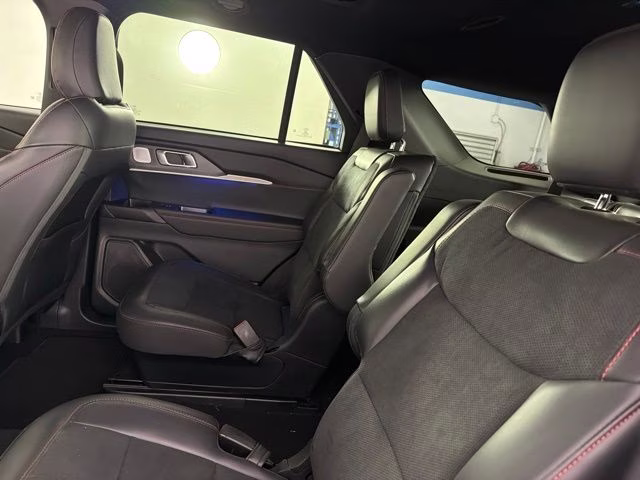 2025 White Metallic Ford Explorer ST 4X4 SUV