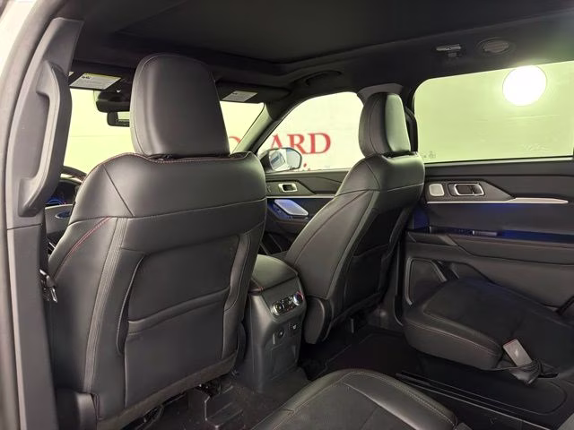 2025 White Metallic Ford Explorer ST 4X4 SUV