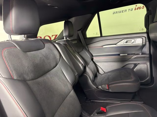 2025 White Metallic Ford Explorer ST 4X4 SUV