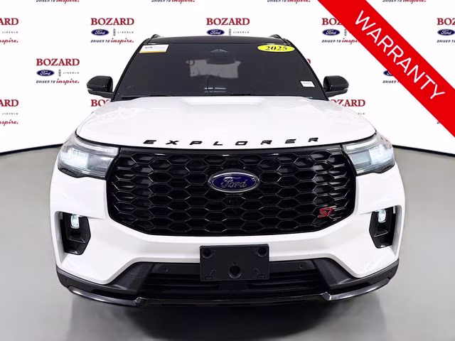 2025 White Metallic Ford Explorer ST 4X4 SUV