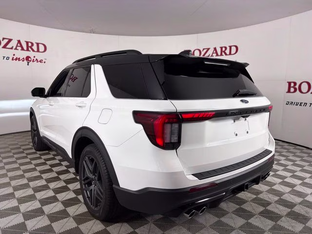2025 White Metallic Ford Explorer ST 4X4 SUV