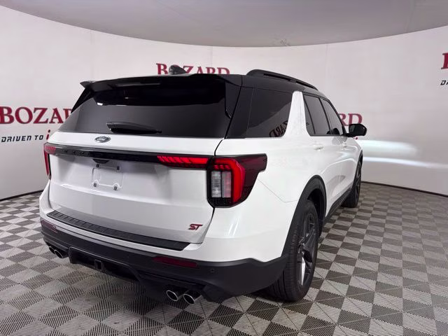 2025 White Metallic Ford Explorer ST 4X4 SUV
