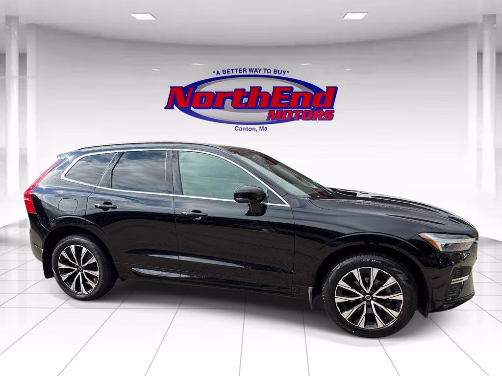 2023 Onyx Black Metallic Volvo XC60 B5 Core AWD SUV