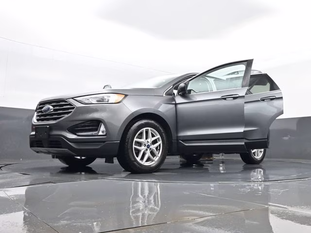 2022 Gray Metallic Ford Edge SEL AWD SUV