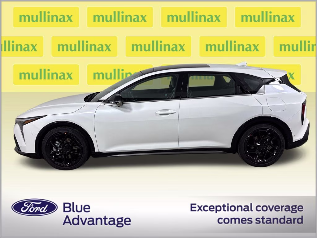 2026 Snow White Pearl Kia K4 GT-Line Turbo FWD Hatchback