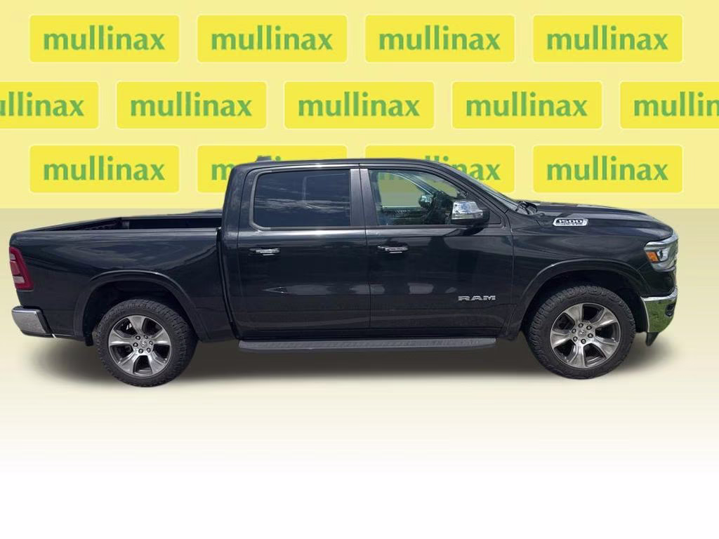 2019 Diamond Black Crystal Pearlcoat Ram 1500 Laramie 4X4 Truck