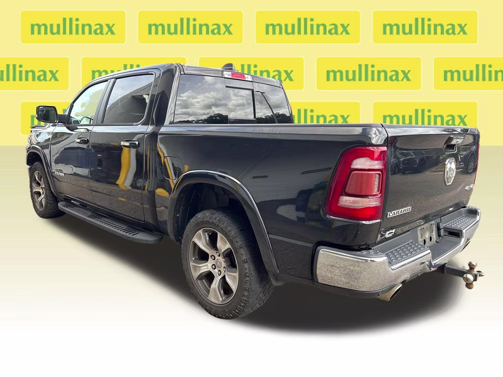 2019 Diamond Black Crystal Pearlcoat Ram 1500 Laramie 4X4 Truck