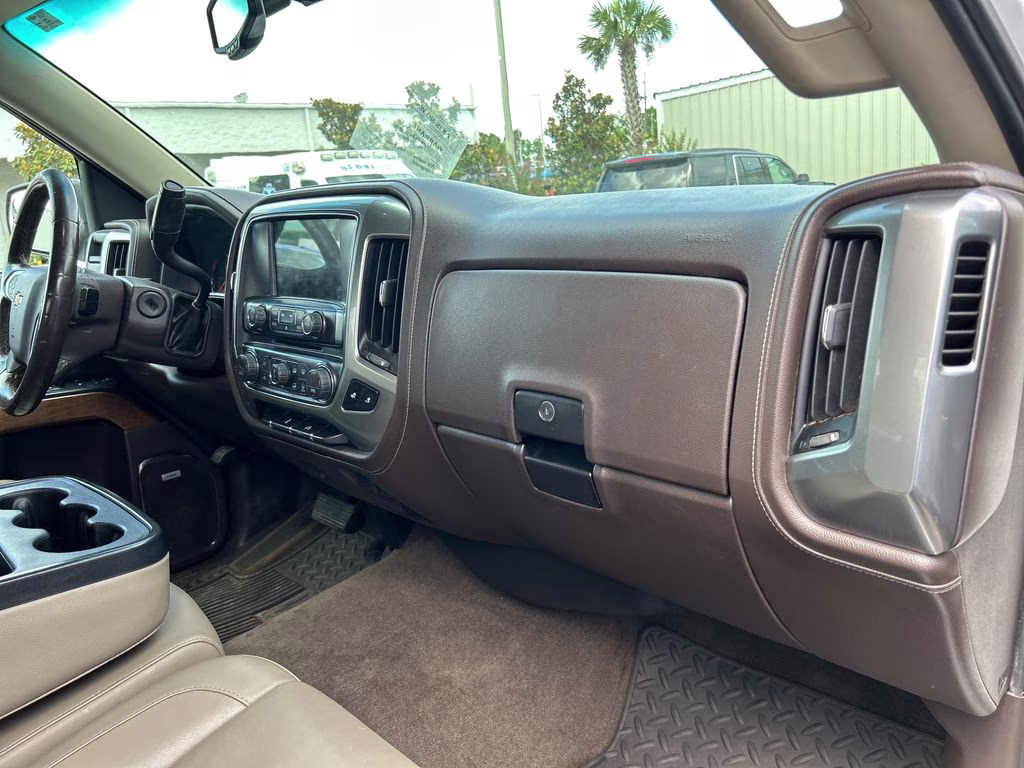 2018 Summit White Chevrolet Silverado 1500 LTZ 4X4 Truck