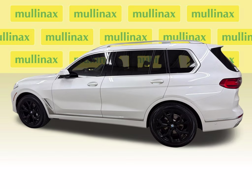2021 Mineral White Metallic BMW X7 xDrive40i AWD SUV