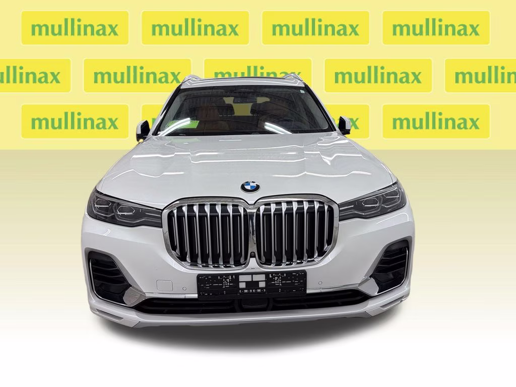 2021 Mineral White Metallic BMW X7 xDrive40i AWD SUV