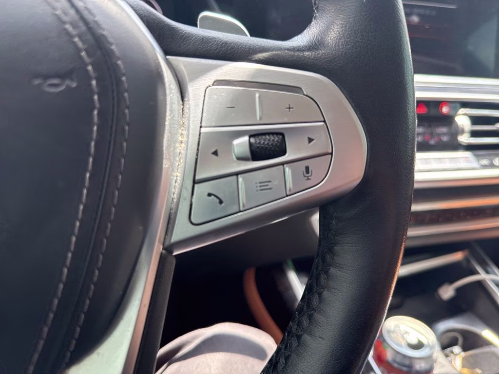 2021 White Metallic BMW X7 xDrive40i AWD SUV