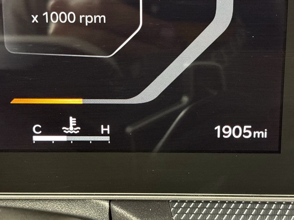 2026 Snow White Pearl Kia K4 GT-Line Turbo FWD Hatchback
