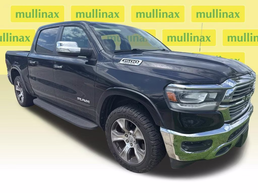 2019 Diamond Black Crystal Pearlcoat Ram 1500 Laramie 4X4 Truck