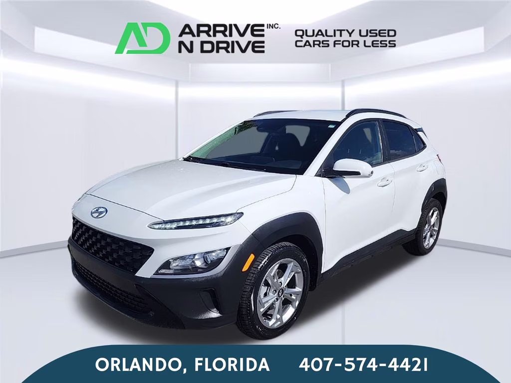 2022 Lunar White Hyundai Kona SEL FWD SUV