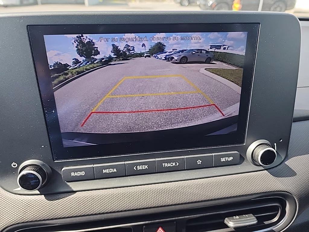 2022 Lunar White Hyundai Kona SEL FWD SUV