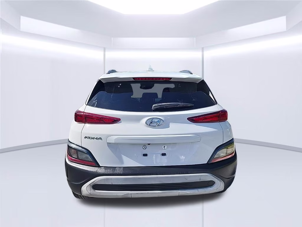 2022 Lunar White Hyundai Kona SEL FWD SUV