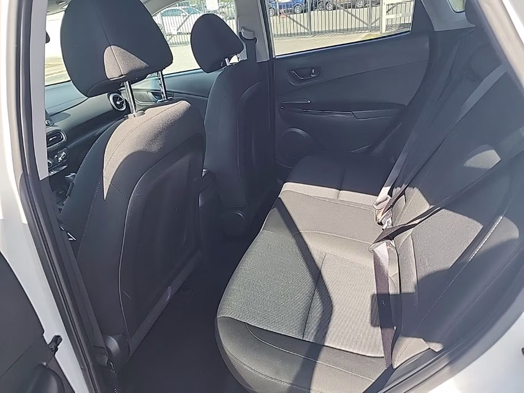 2022 Lunar White Hyundai Kona SEL FWD SUV