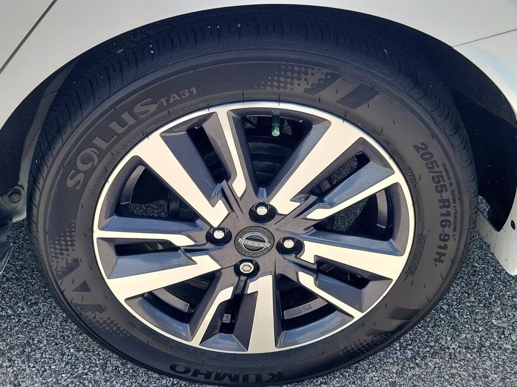2024 Fresh Powder Nissan Versa 1.6 S FWD Sedan