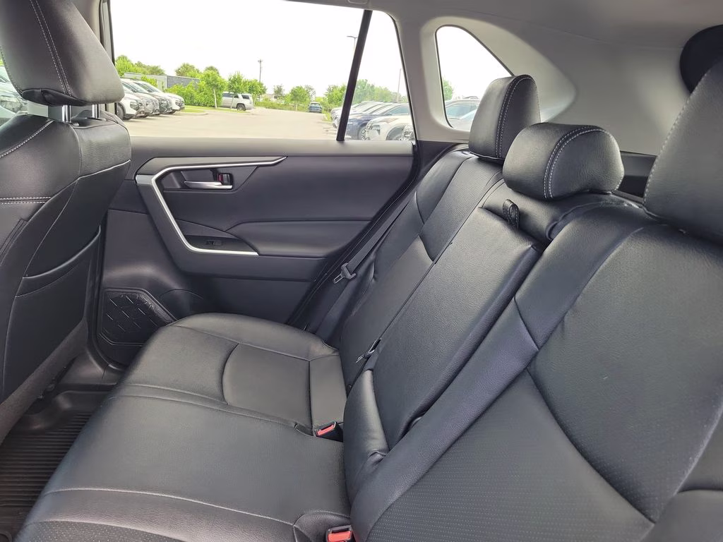 2024 Silver Sky Metallic Toyota RAV4 Hybrid XLE AWD SUV