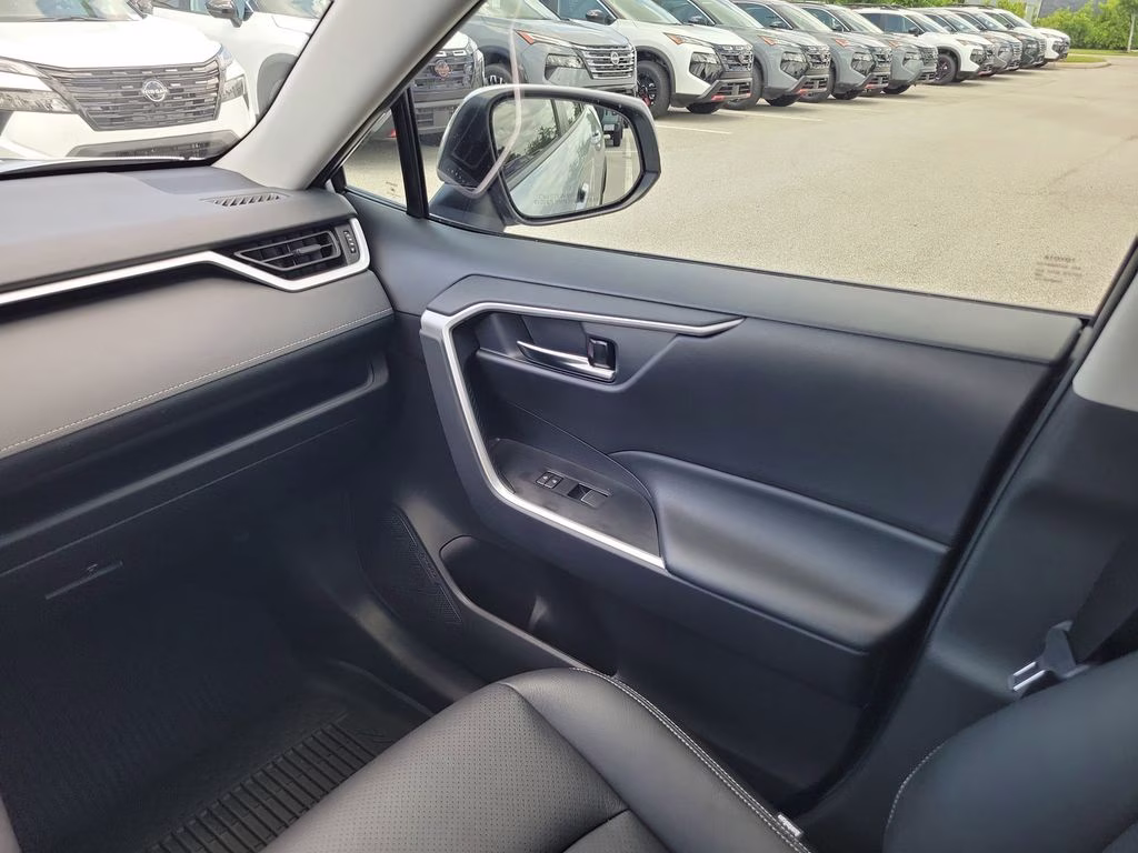 2024 Silver Sky Metallic Toyota RAV4 Hybrid XLE AWD SUV