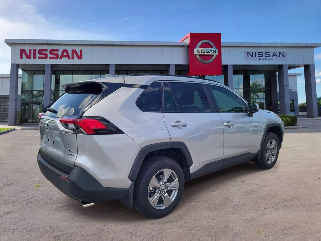 2024 Silver Sky Metallic Toyota RAV4 Hybrid XLE AWD SUV