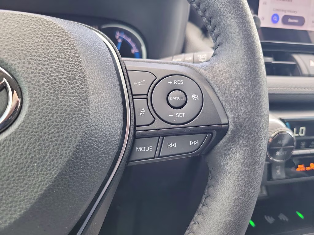 2024 Silver Sky Metallic Toyota RAV4 Hybrid XLE AWD SUV