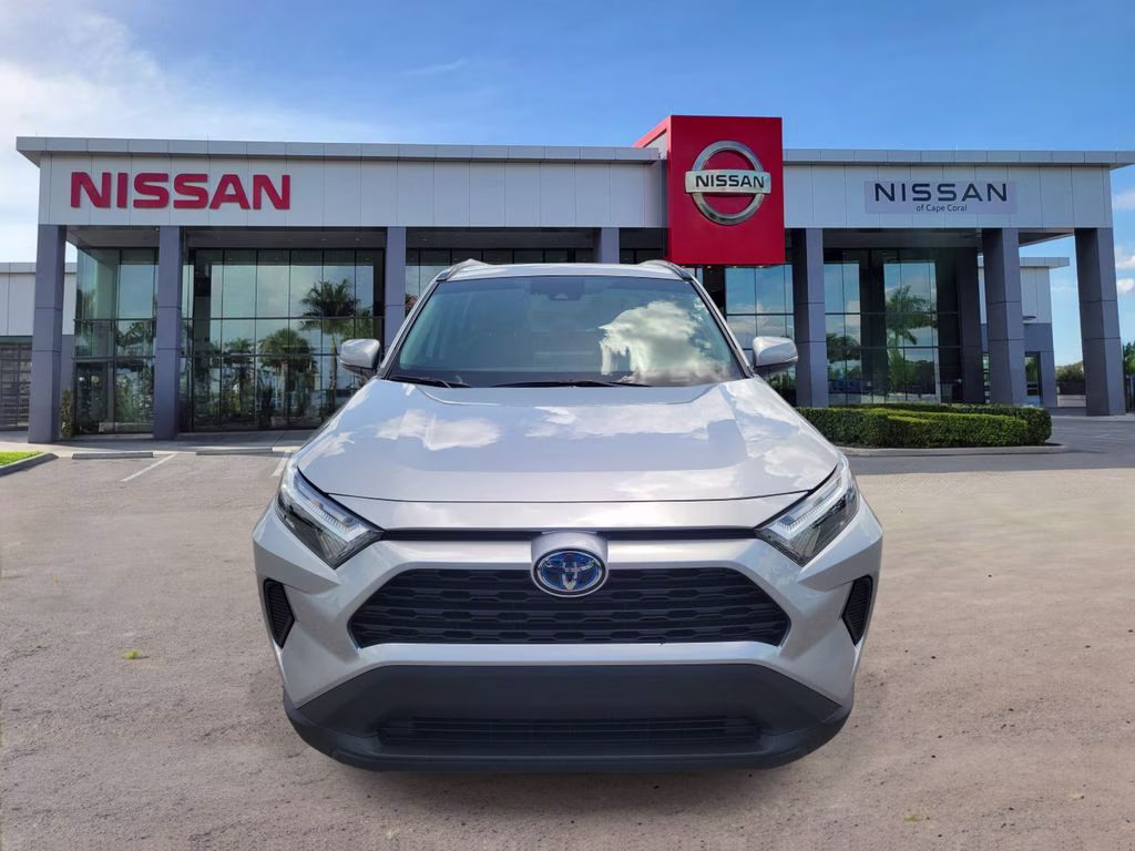 2024 Silver Sky Metallic Toyota RAV4 Hybrid XLE AWD SUV