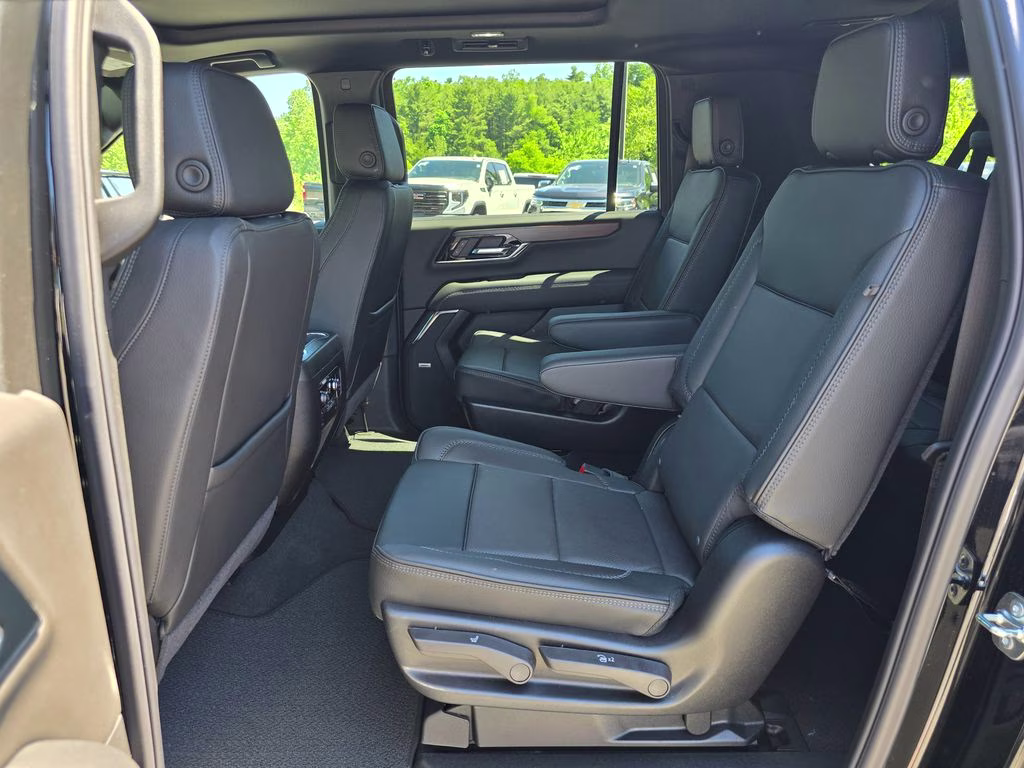 2026 Onyx Black GMC Yukon XL Denali 4X4 SUV
