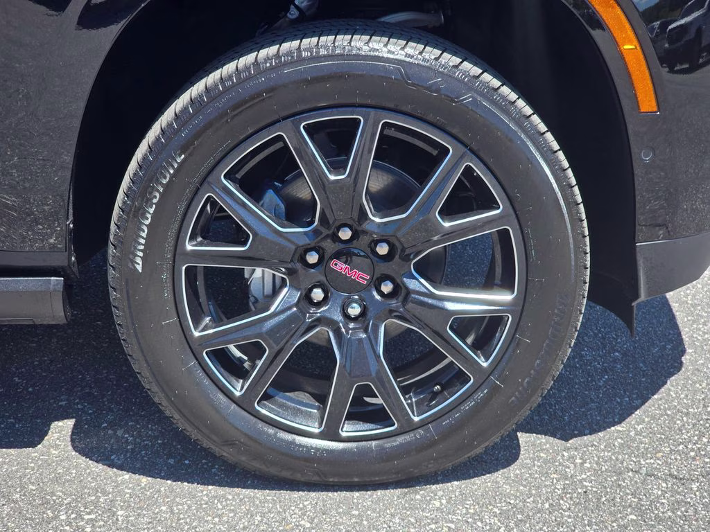 2026 Onyx Black GMC Yukon XL Denali 4X4 SUV